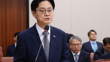 김정관 장관 “1600조 지방투자 본격화…2030년 AI팩토리 500개 구축”