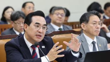 정태호 "지방재정 위기, 교부세 획기적으로 늘려야"…박홍근 "살펴볼 것"