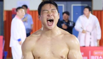 수원특례시청 김기수, 최정만 꺾고 통산 12번째 금강장사