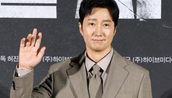유해진·이민호 못 온 부산… 박해일, ‘암살자(들)’ 논란 속 관객 만났다