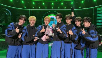 초동 71만→‘뮤뱅’ 1위… 클로즈 유어 아이즈, 상승세 탔다
