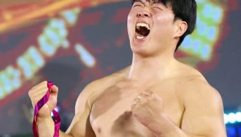 7연패 끝에 웃었다...박민교, '27전 전승’ 김무호 꺾고 10번째 한라장사