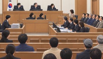 “전 부산시장도 당했다”…57만명 울린 2.5조 코인 '원금보장' 사기극