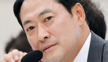 장동혁 "李, 칼부림에도 부캉이 구경…국민 생명보다 셀카가 먼저"