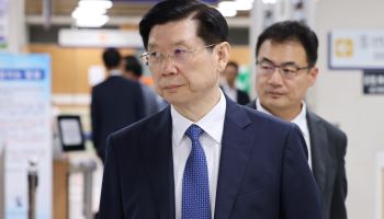  박종준, '비화폰 삭제' 무죄 뒤집혔다…항소심 징역 1년
