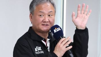 ‘12년 만의 AG 금메달’  이끈 유재학, 경기력향상위원장 사임