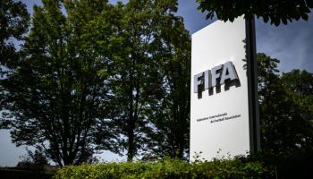 '발로건 징계 유예' 논란에 FIFA 규정 손본다…퇴장 땐 무조건 다음 경기 결장