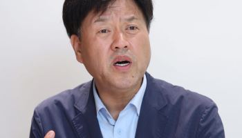 김용, 추미애 직격 “대통령·당 지지율 하락에 영양분 공급”…왜?