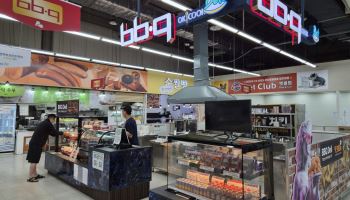 BBQ, 하나로마트 델리 코너 진출…장보기 고객 공략