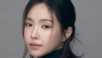 에이핑크 출신 배우 손나은, 오늘 모친상