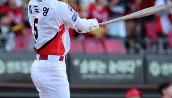 김도영 멀티포-네일 완벽투...KIA, 준PO 기선제압 '70% 확률 잡았다'
