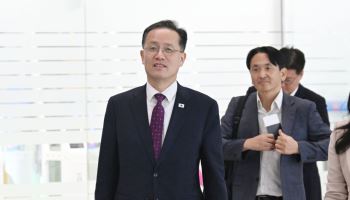 ‘AI 호황’에 달라진 한국 위상…G20서 ‘핵인싸’ 된 이형일의 광폭 행보