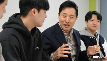 취업부터 월세까지…오세훈 시장, 홍익대서 '서울생활 꿀팁' 공유