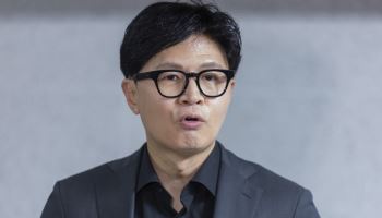 李 "존재 증명하라" 주문에…한동훈 "중수청 아닌 하수청" 직격