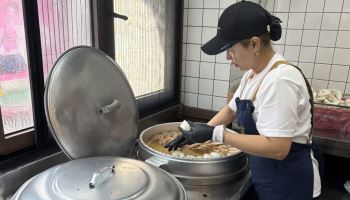 을지로 금융맨에서 청주 만두 장사로...K만두 성공 비결은?