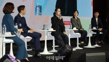 “망해도 된다고 생각하고 시작하는 게 용기”[W페스타 2026]