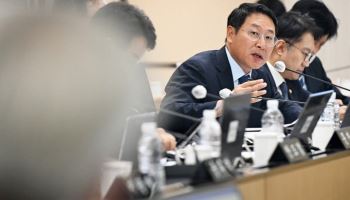 與김영환 "미래대응기금, AI 산업 전환·양극화 보완 다 잡아야"