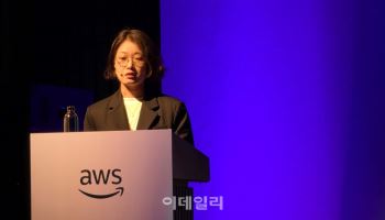한화솔루션, AWS·앤스로픽과 협업...내년 AI 에이전트로 사업 성과 낸다