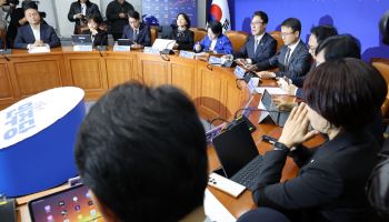 "신천지 근거 공개하라" "하겠다" 與 최고위 계파갈등 재점화(종합)