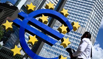 ECB 금리인상, 12월 한차례로 끝?…佛국채 5%에도 "개입 없다"
