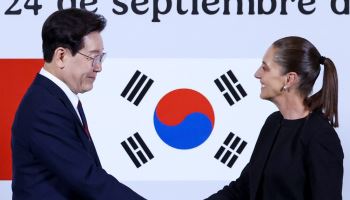 李대통령과 셰인바움 대통령, 직접 소통의 두 얼굴[통실호외]