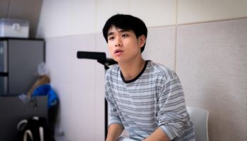 "나이 어리고 경력 없었지만, 진정성으로 英 원작자 설득"
