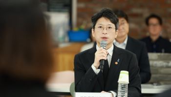 홍지선 국토장관 “무안공항 참사 원인과 책임 명확히 밝힐 것”