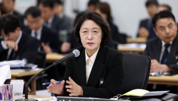 추미애, 신공항 띄우자…군공항 이전도 재점화
