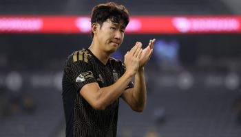 손흥민 향해 "니하오" 외친 LAFC 팬…인종차별 논란 확산