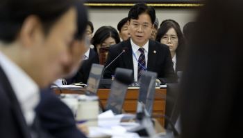 김영훈 “기금형 퇴직연금에 국민연금 참여 검토…범위는 추가 논의”