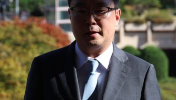 ‘이화영 재판 집단퇴정’ 사건 부장검사 2명 징계 면했다(종합)