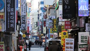 반도체 호황에도 온기 못 느끼는 가계…성장·체감경기 엇박자