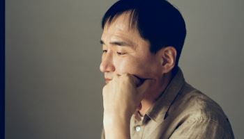 “삶이란 이야기 그 너머로 나아가길”