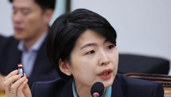 "손 떨려서 진료 못 한다"…압수수색 받은 소아응급 교수 7명 사직 결정
