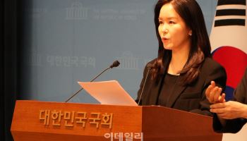 압색 받은 의사 줄줄이 사직…이주영 "소아응급실 죽으면 모두가 공범"