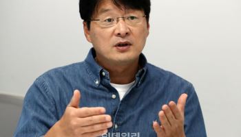 정년연장, 나이만 올리면 끝?…임금·연금·퇴직 등 통합 설계해야"[만났습니다②]