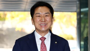 [속보]김기현 의원, '김건희 로저비비에 선물' 1심 무죄