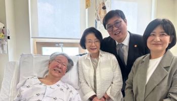 최휘영 장관, 故 최불암에 막걸리 한잔 올렸다 "아쉽고 애통해"