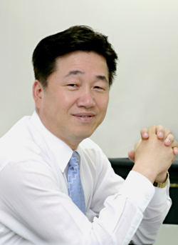 웅진코웨이, 홍준기 박용선 공동대표 체제 출범