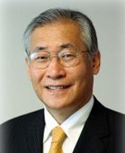 (프리즘)공정위장, 차남 결혼식 몰래 치른 까닭은