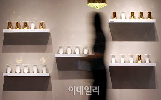 [포토]`에비뉴엘에서 만나는 프라우나, 빛으로의 여행 展`