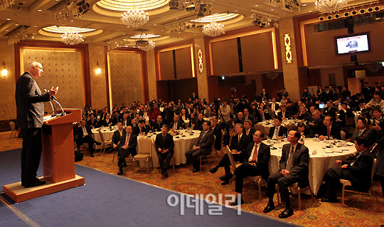 [포토]`폴 볼커 의장 강연에 쏠린 눈`