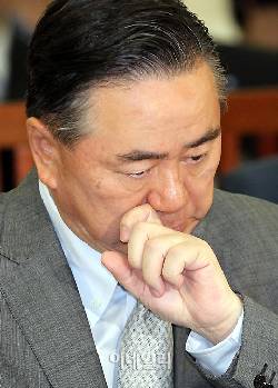 [포토]착잡한 표정의 조남호 한진중공업 회장