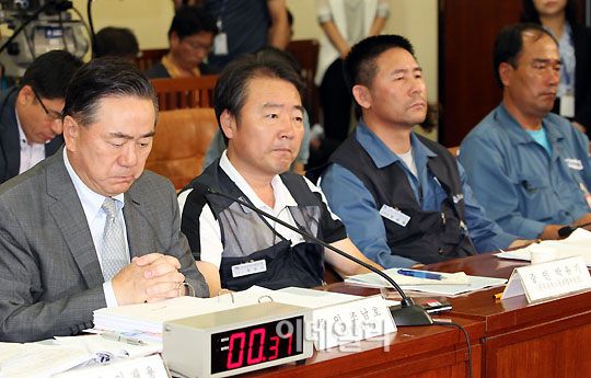 [포토]`곤혹스러운 회장님`
