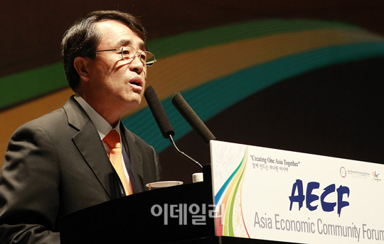 [포토]개회 선언하는 이영선 조직위원장