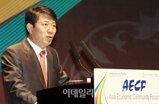 [포토]AECF 2011 개회사 하는 곽재선 회장