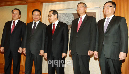 [포토]한자리에 모인 공정거래위원장과 4대그룹 대표
