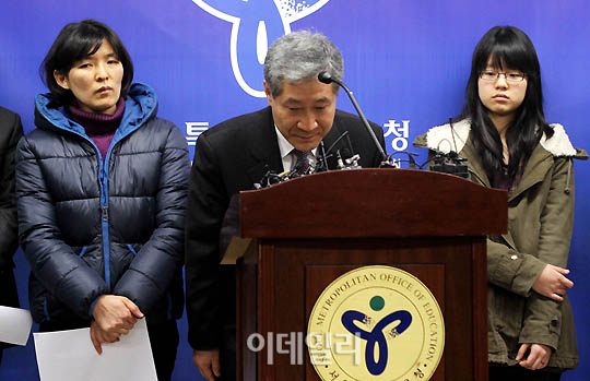 [포토]김홍섭 국장 `서울 학생인권조례를 소개합니다`