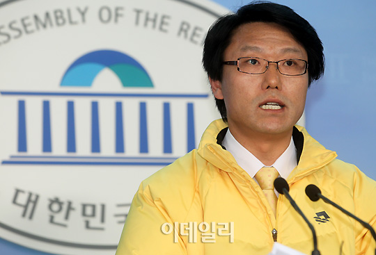 [포토]조성찬 `백혜련 재공천은 명백한 경선불복`