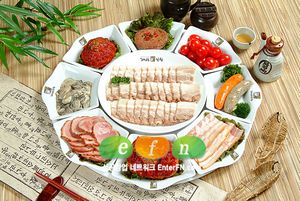 구절판에 개성의 맛을 담은 보쌈 전문점